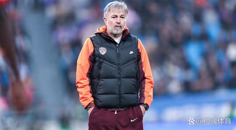 津媒：阿马雷是国安近8年第9位主帅，一年一换跟不上俱乐部速度