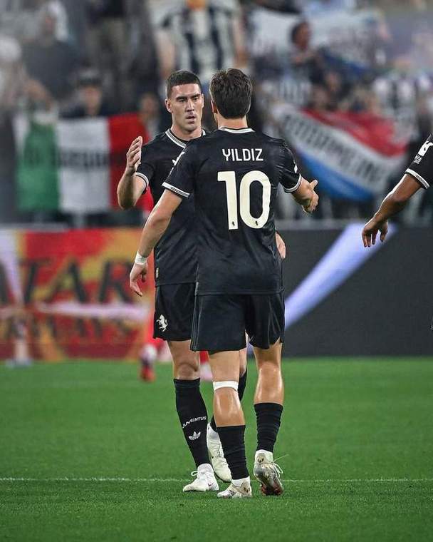 米体:尤文愿冬窗听取对弗拉霍维奇报价,曼联、切尔西和拜仁有意