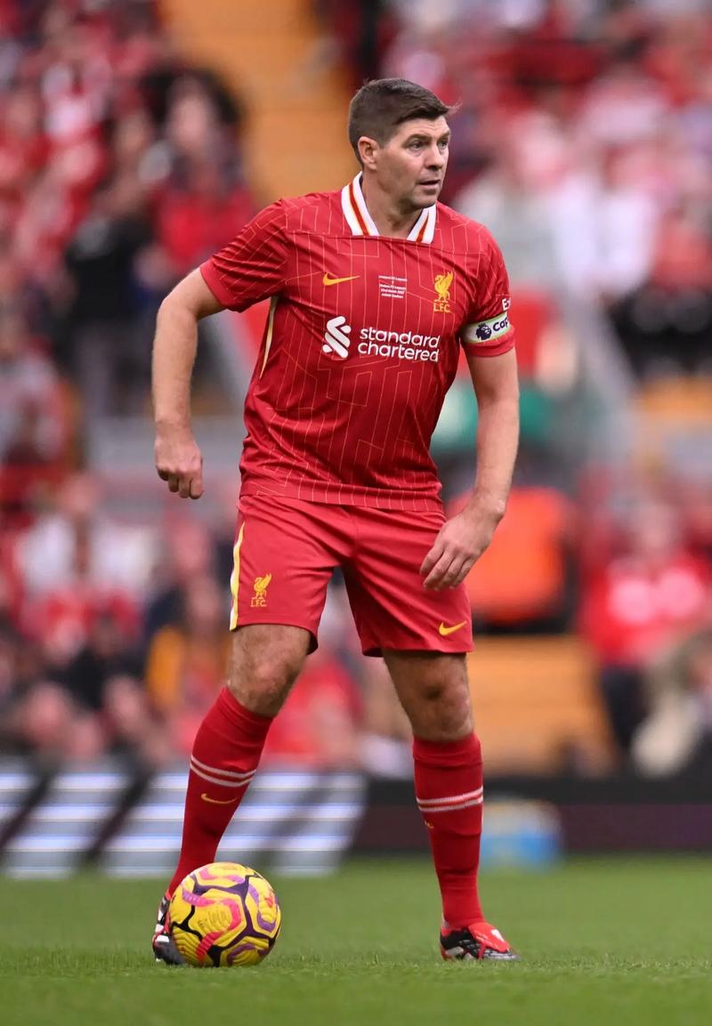 杰拉德：利物浦曾在引援犯了大错，选择了迪乌夫而非阿内尔卡