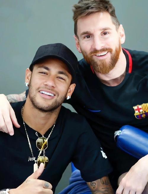 帕尔默组建终极球员：左脚梅西、右脚德布劳内、技巧内马尔