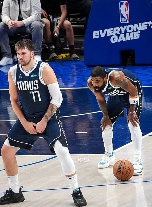 东契奇:欧文的运球别人学不来 他教过我一些但我也做不到