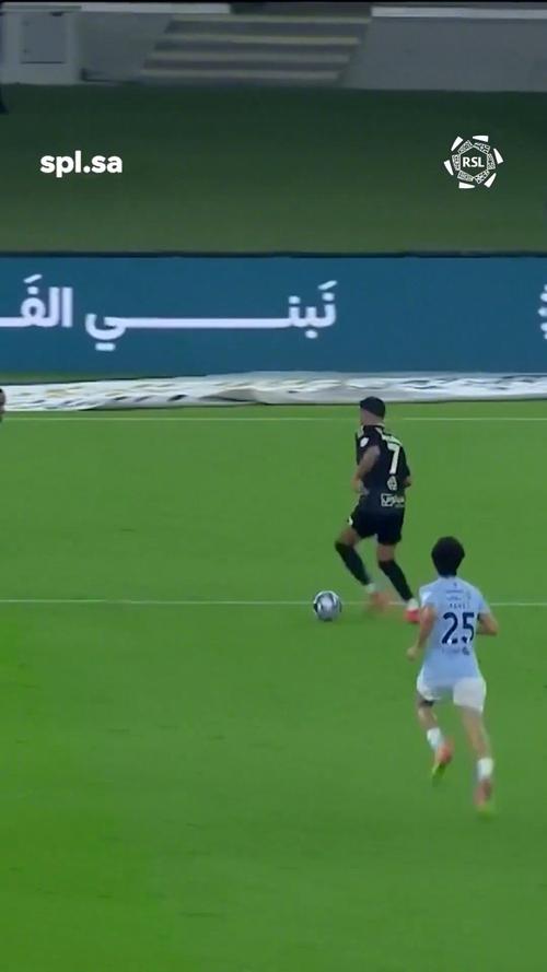 队史第5次进世界杯!阿尔及利亚锁定2026世界杯名额 马赫雷斯传射