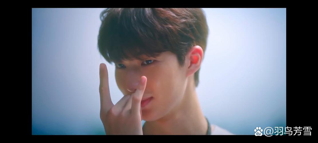 费尔南德斯:曾凡博是非常好的队友&很努力 他明天很有可能登场