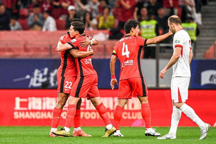 东体:海港回归训练后直接上强度,穆斯卡特需适时考虑后手问题