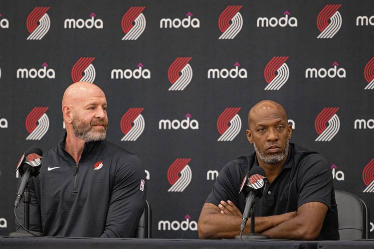 队记:比卢普斯对杨瀚森很有耐心 现阶段就是学习-犯错-改正