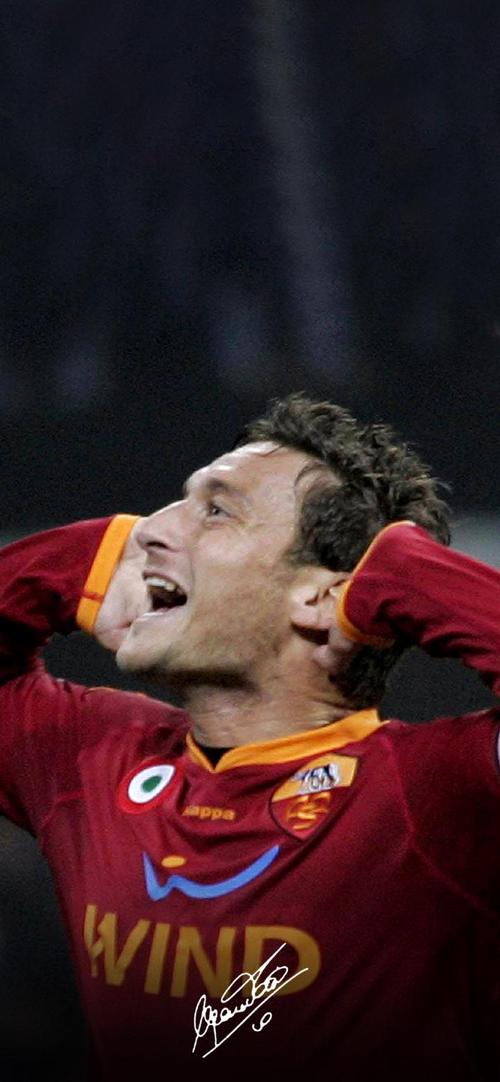 托蒂:我现在唯一关注的年轻球员是尼科-帕斯,但他不是意大利人