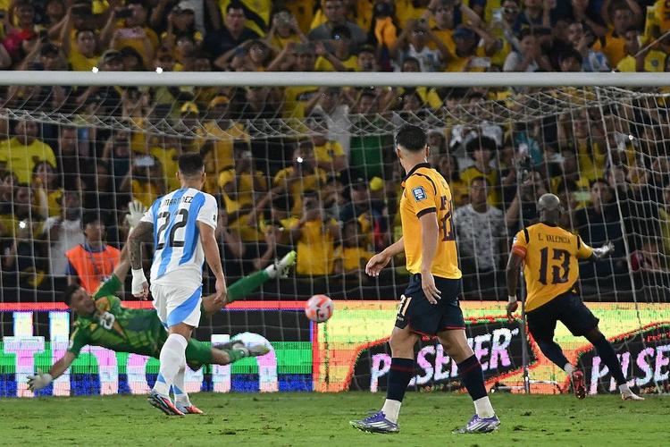 友谊赛：美国1-1厄瓜多尔 35岁瓦伦西亚破门巴洛贡攻破南美之墙