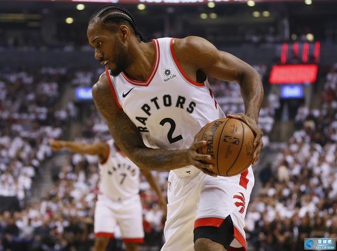 和队友互换人生会选谁?祖巴茨:这个夏天小卡太难了 肯定不选他