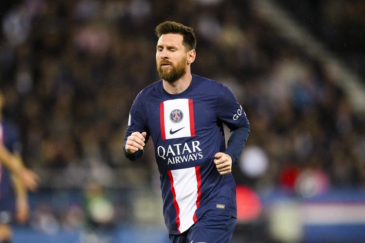 身价800万欧!西媒:巴萨有意23岁前锋阿斯拉尼,本赛季7场5球2助