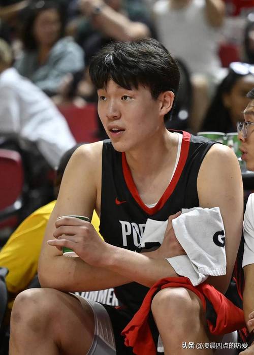 我们的骄傲!杨瀚森16分3帽2记三分&单节14分 未来上限能有多高?
