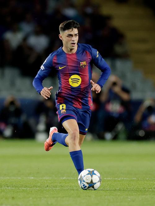 斯科尔斯评现役中场Top5:佩德里第1,罗德里第2维蒂尼亚第3