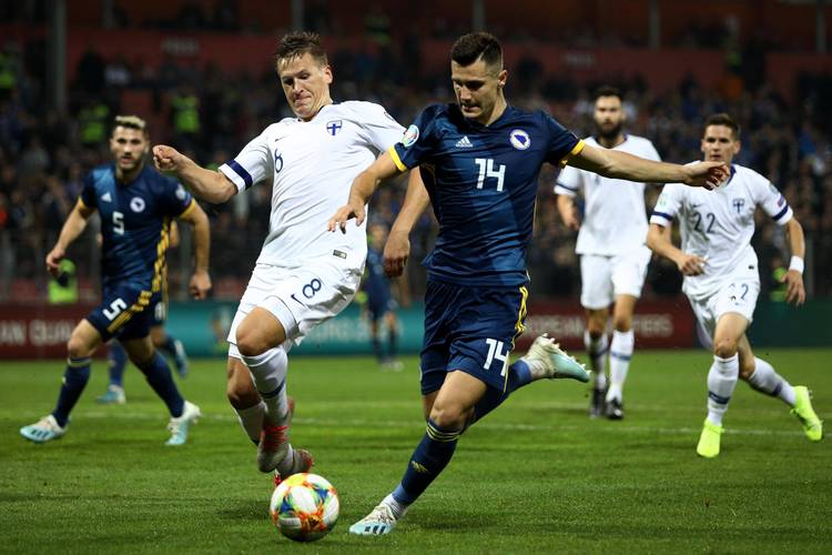 净胜球-31😭FIFA倒一圣马力诺本月世预赛0-10、0-4,7战0分垫底