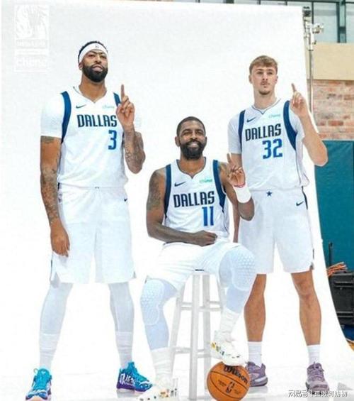 弗拉格：我需更好地与浓眉配合&最大化他的优势 我们正努力融合中