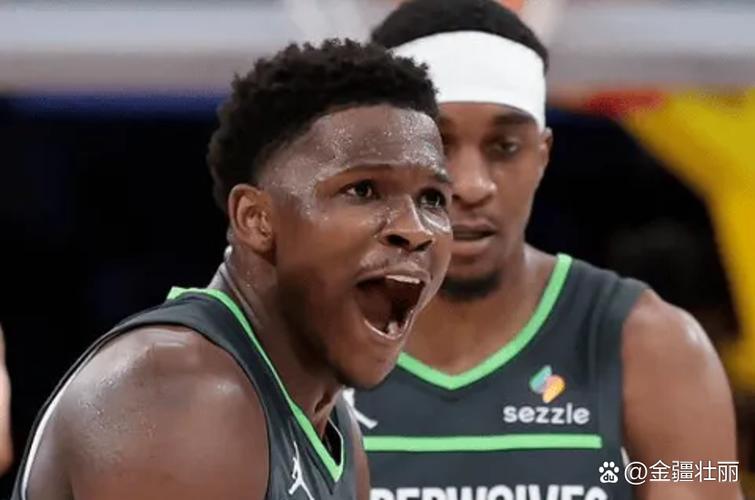 华子：找到中投甜点位&迎着防守干拔得分 这是乔丹教我最棒的东西