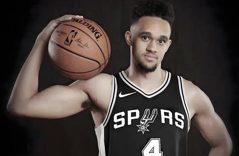 德里克-怀特谈新阵容:新面孔们都渴望机会 马祖拉始终在鞭策他们