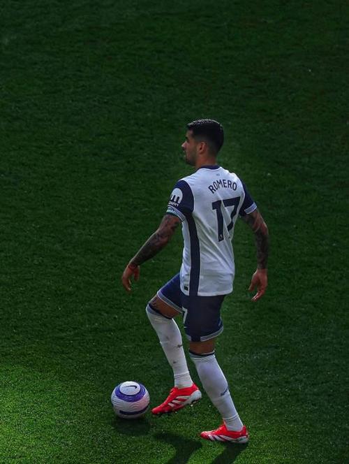 电讯报：热刺帮罗梅罗付了回伦敦的私人包机费用，以避免争议