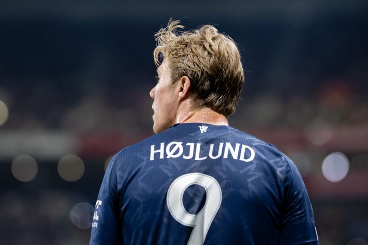 大埃斯波西托：皮奥是个勤奋的球员，我相信他会赢得所有人的信任