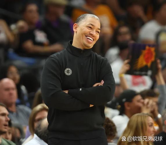 体育画报评选新赛季教练top5：卡莱尔第1 泰伦-卢第4 乌度卡第5