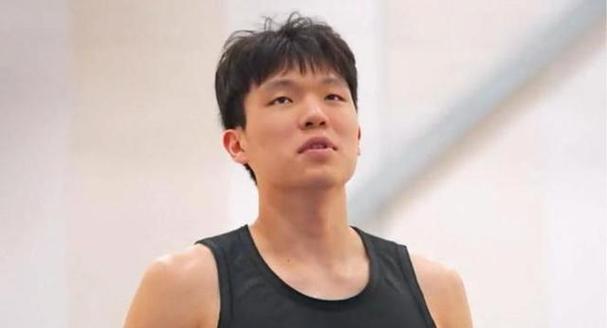 比卢普斯:杨瀚森在适应语言&文化上做得很好 但还有很长的路要走