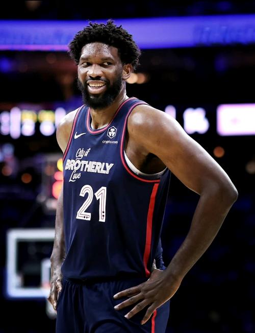 名记:没料到恩比德比乔治更早复出 若一切顺利他可能出战揭幕战