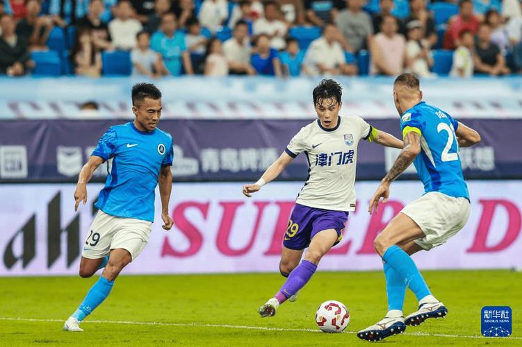 博主：国安今天下午出征肇庆，踢完新鹏城后在肇庆备战亚冠