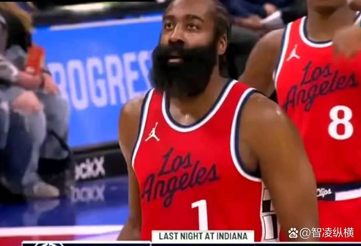 得分组织都不太行!哈登半场5中1&罚球1中0 送出2次助攻有3次失误