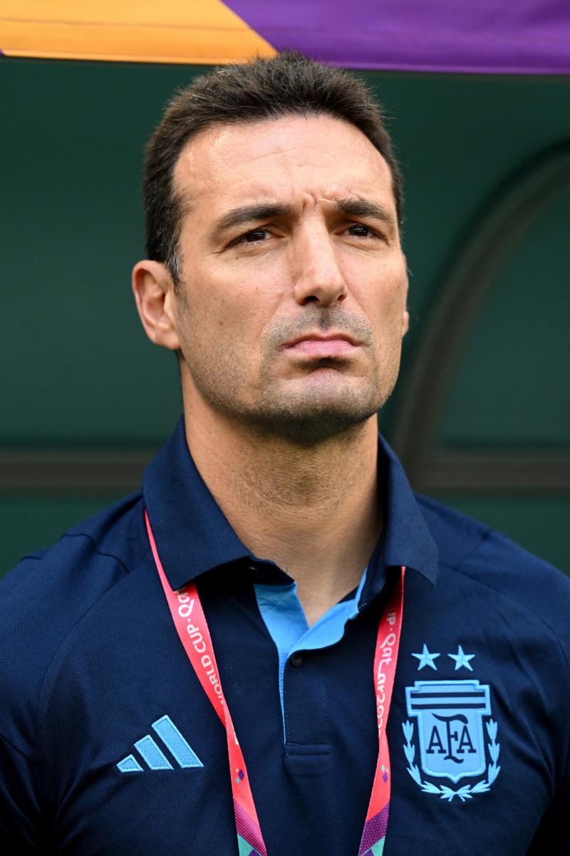 艾纳维:加斯佩里尼对所有球员要求很高,重视防守同时也重视进攻