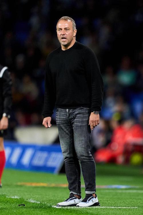 塞尔：踢巴黎前亚马尔开会迟到德科介入协调，弗里克非常不满！