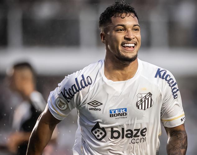 奥赖利本场数据:1助攻1关键传球3解围2抢断,评分6.5