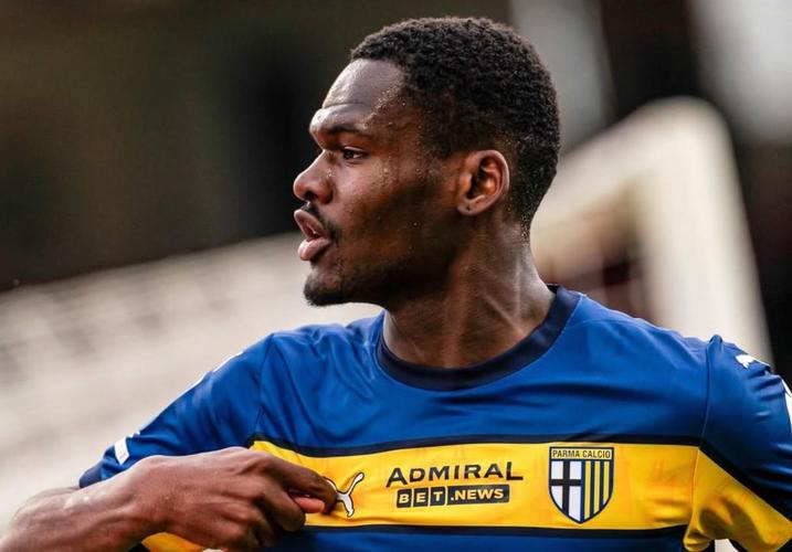 代表国米前7场比赛3球3助攻，博尼是自04-05赛季意甲20支队后首人