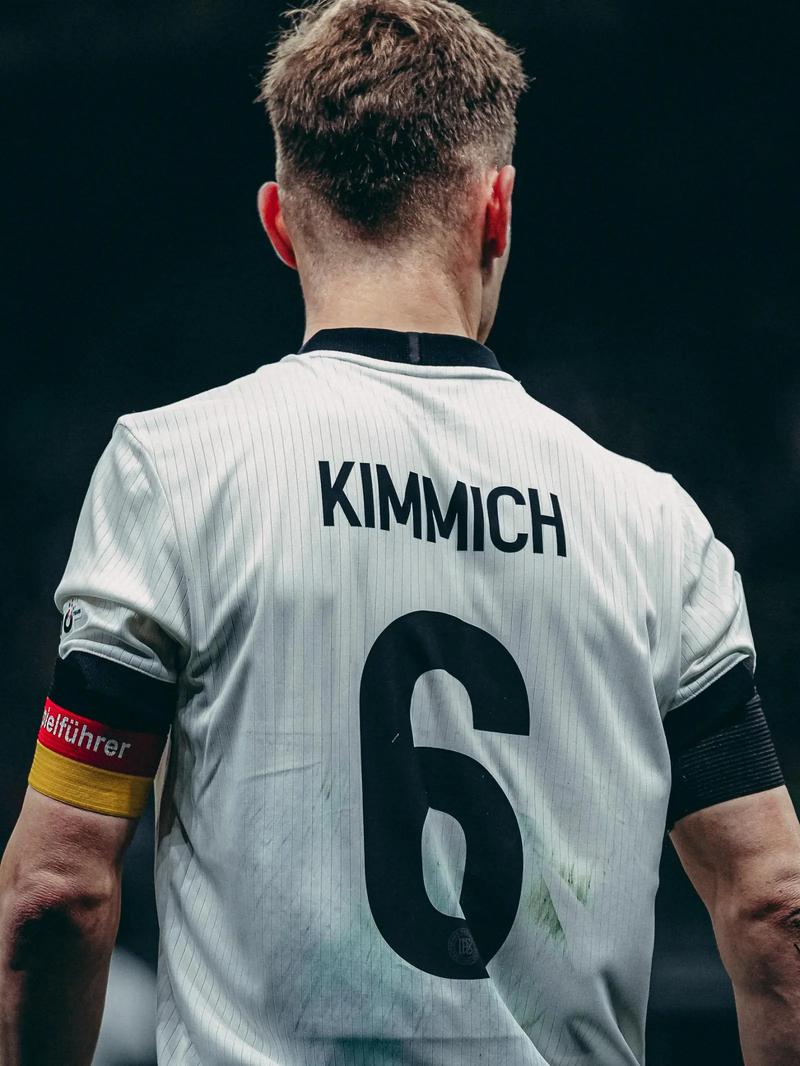 基米希谈凯恩争议进球:吉拉西自己甚至都没有抱怨,绝对不是犯规