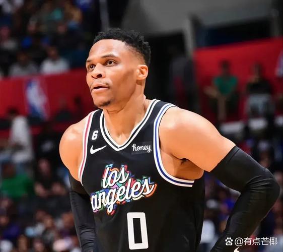 套话还是真心的😂？网友晒截图：所有的教练都让威少做自己...