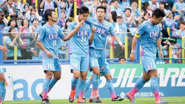 足球报谈海港对手町田:进攻力近期疲软,6场仅4球,门前效率不足