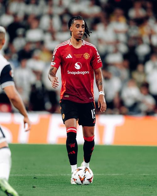 【进度2/5】曼联只要再赢接下来的三场比赛，蓄发哥就能理发了