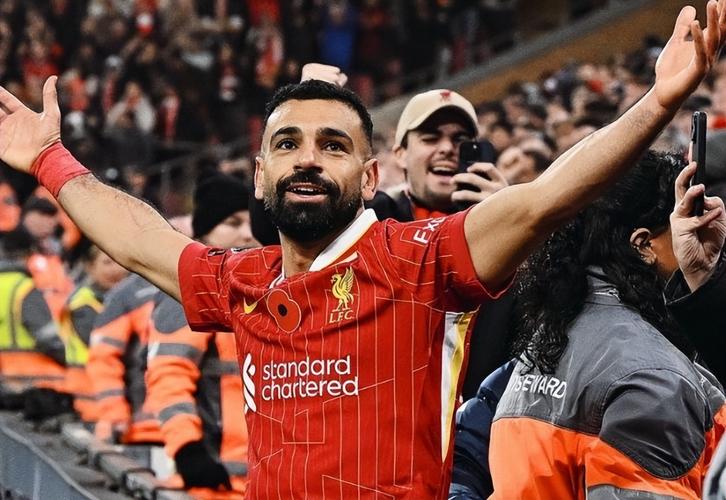 谁能想到！利物浦40万镑周薪续约33岁萨拉赫，新赛季状态断崖下滑