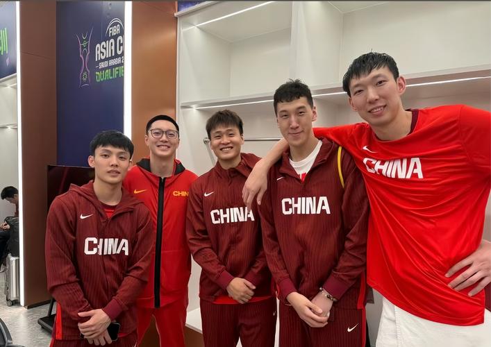 周琦：赵睿一直在我想象的合作名单里 新赛季我们会擦出很多火花