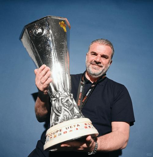 热刺官方:任命丹-卢因顿为俱乐部表现总监,从城市足球集团加盟