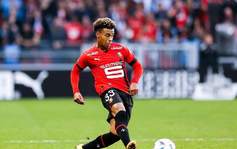 福将！杜埃在15场正式比赛中为巴黎破门，巴黎全部取胜