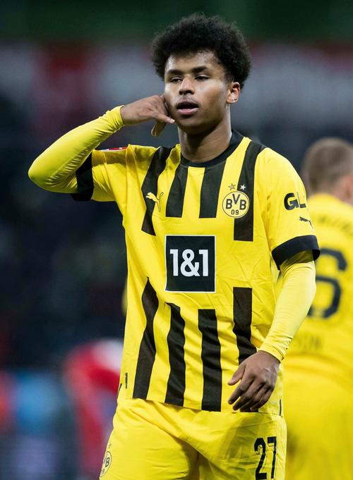 体图:多特已向阿德耶米提交初步续约报价,巴萨对球员感兴趣