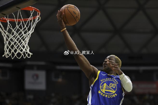 库明加首发？美记：科尔曾多次赞扬他在季前赛的表现