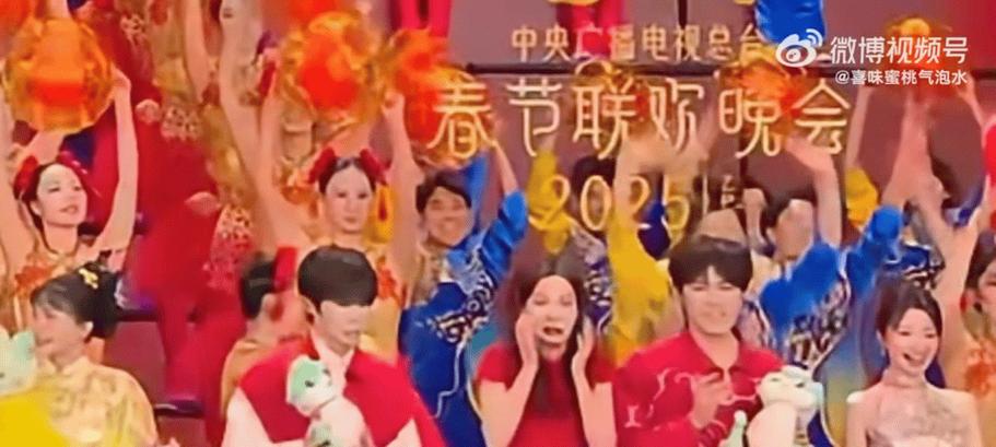 一切都回来啦😁！明日两场揭幕战 你分别看好谁取开门红🤔？