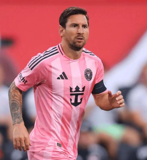 3场5球5助攻!美职联官方:38岁梅西当选美职联10月最佳球员!