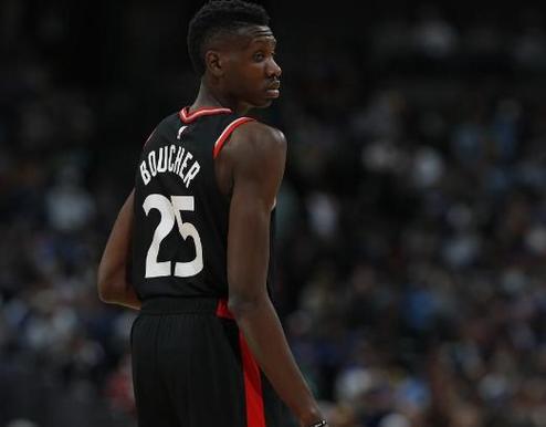 纳斯：布歇走到今天很不容易 他球风独特总是充满惊人的能量