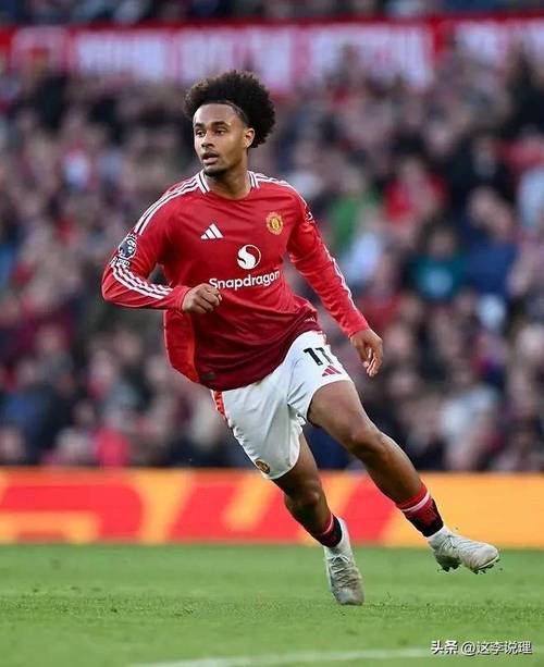 英媒：出场时间队内倒三，齐尔克泽比以往任何时候都可能离开曼联