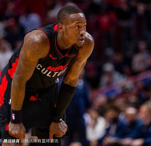 代理律师：检方本可允许罗齐尔自首 他们却选择游街戏码羞辱球员