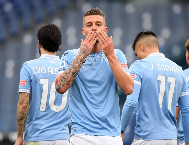 拉齐奥官方宣布塔瓦雷斯左腿肌肉受伤,罗体:将缺席对尤文的联赛