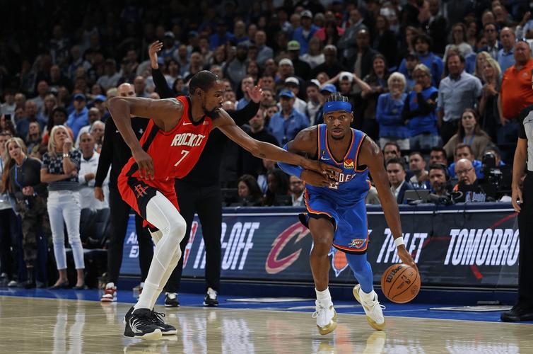 新季场均罚球数Top10：里夫斯12.8次力压字母SGA 巴特勒4杜兰特5