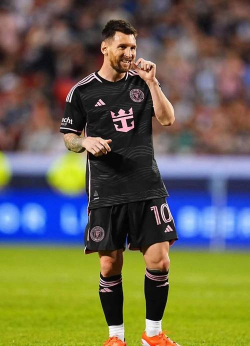 梅西：我已不再年轻 很多球员沉迷个人纪录却忘了球队成功最重要