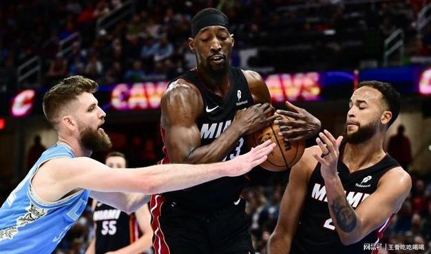 戴维恩-米切尔：我们非常团结 阿德巴约把球队凝聚在了一起