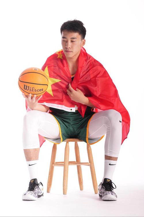 加油！王俊杰晒旧金山大学NCAA新赛季定妆照：大三了